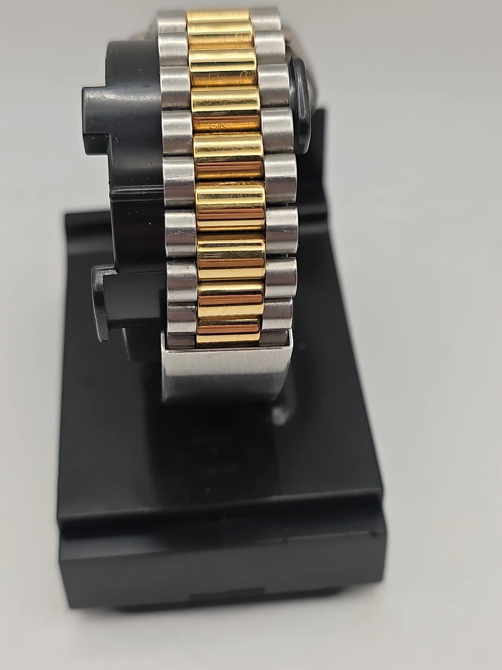 Vintage Armitron 1995 Mens Watch 36mm Taz Looney Tunes Two Tone New Battery